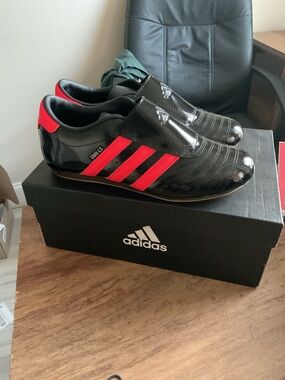 adidas Taekwondo Black Sneakers with Red Stripes. Patent leather